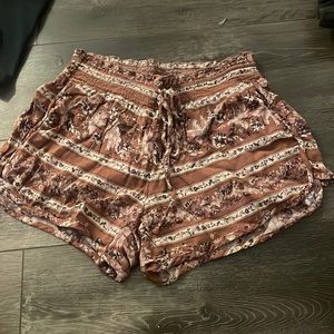 american eagle flowy shorts